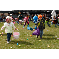 Children Enjoy Joliet Slammers Annual Easter Candy Run