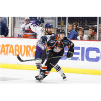 Darren Nowick of the Missouri Mavericks vs. the Tulsa Oilers