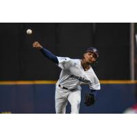 Pensacola Blue Wahoos' Eury Pérez in action