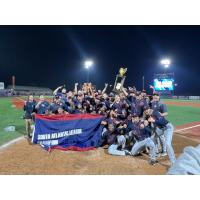 Bowling Green Hot Rods celebrate win