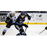 Victoria Royals' Luke Shipley versus Portland Winterhawks' Aidan Litke