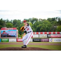 Washington Wild Things pitcher Justin Showalter