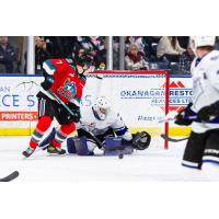 Kelowna Rockets' Max Graham in action