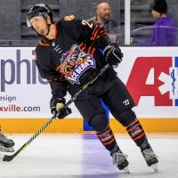 Knoxville Ice Bears' Tanner Salsberry in action